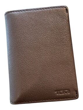 Tumi nassau slg gusseted card case dark brown textured